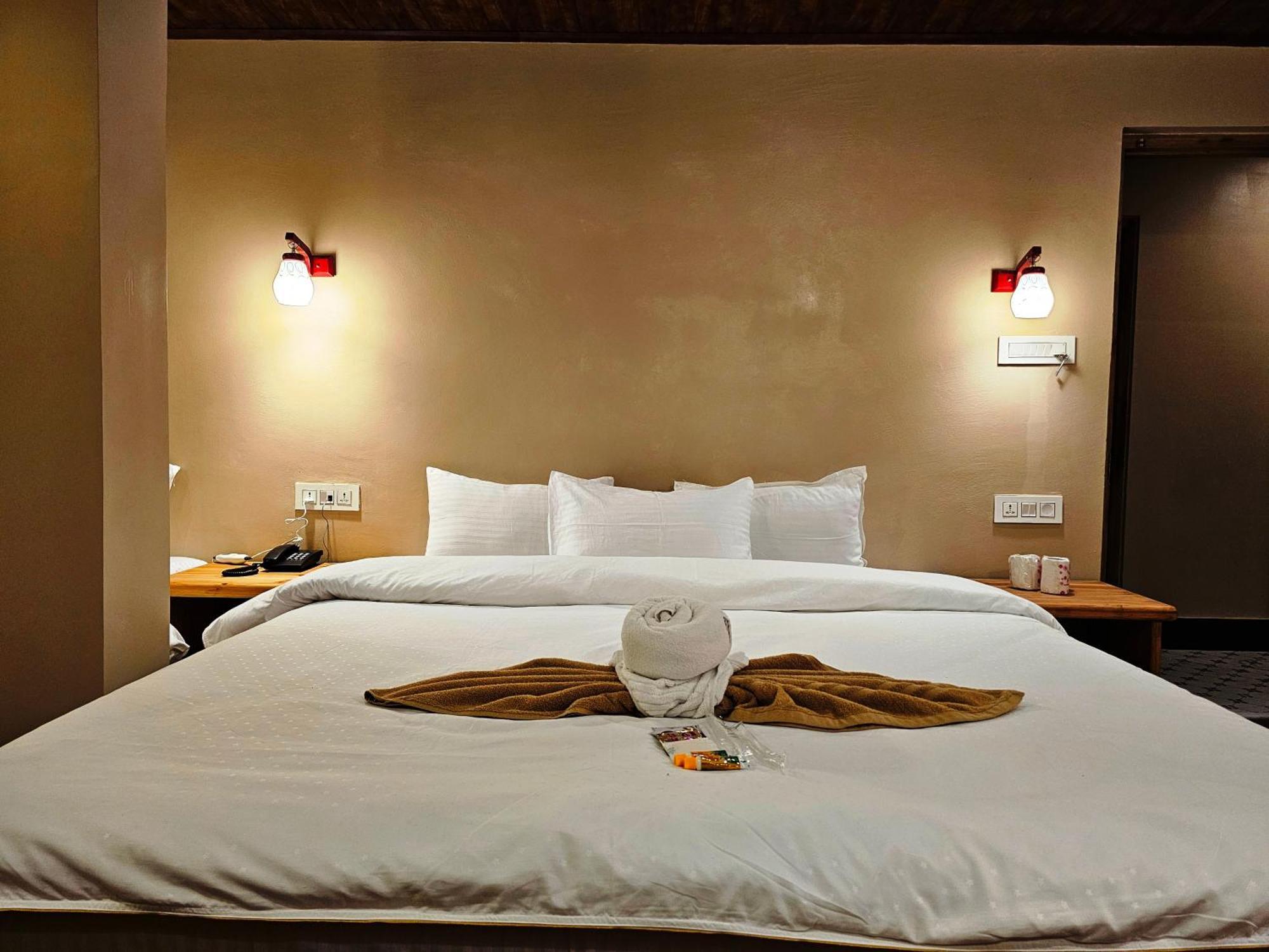 Hotel Golden Orchid Darjeeling  Buitenkant foto