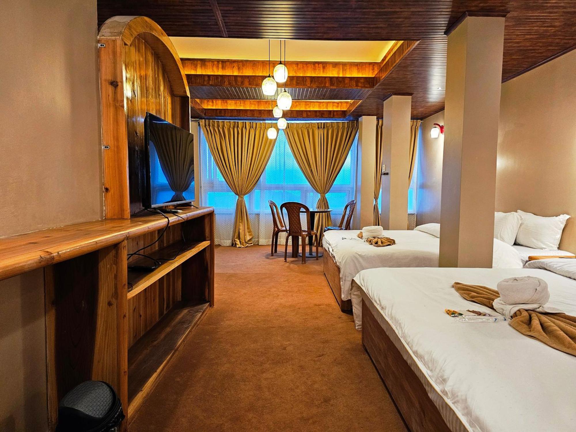 Hotel Golden Orchid Darjeeling  Buitenkant foto