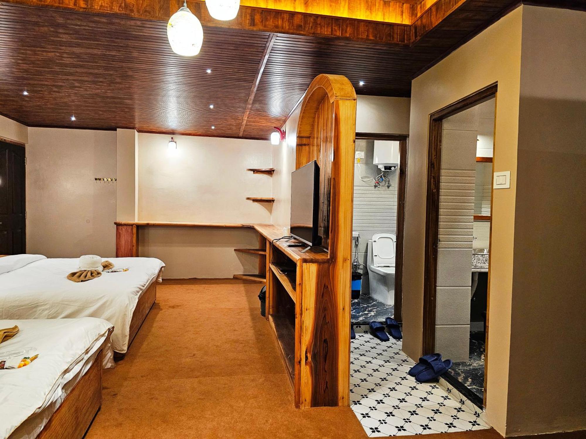 Hotel Golden Orchid Darjeeling  Buitenkant foto